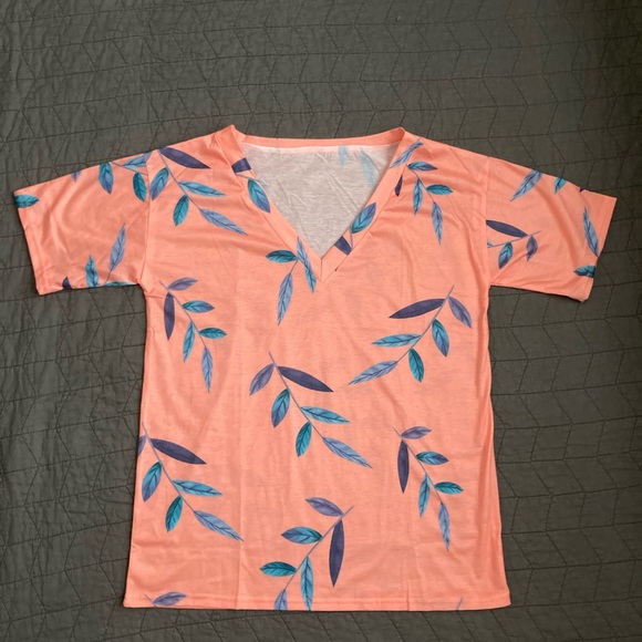 Printed V-neck Casual Cotton Blend T-shirt - Picture 2 of 2